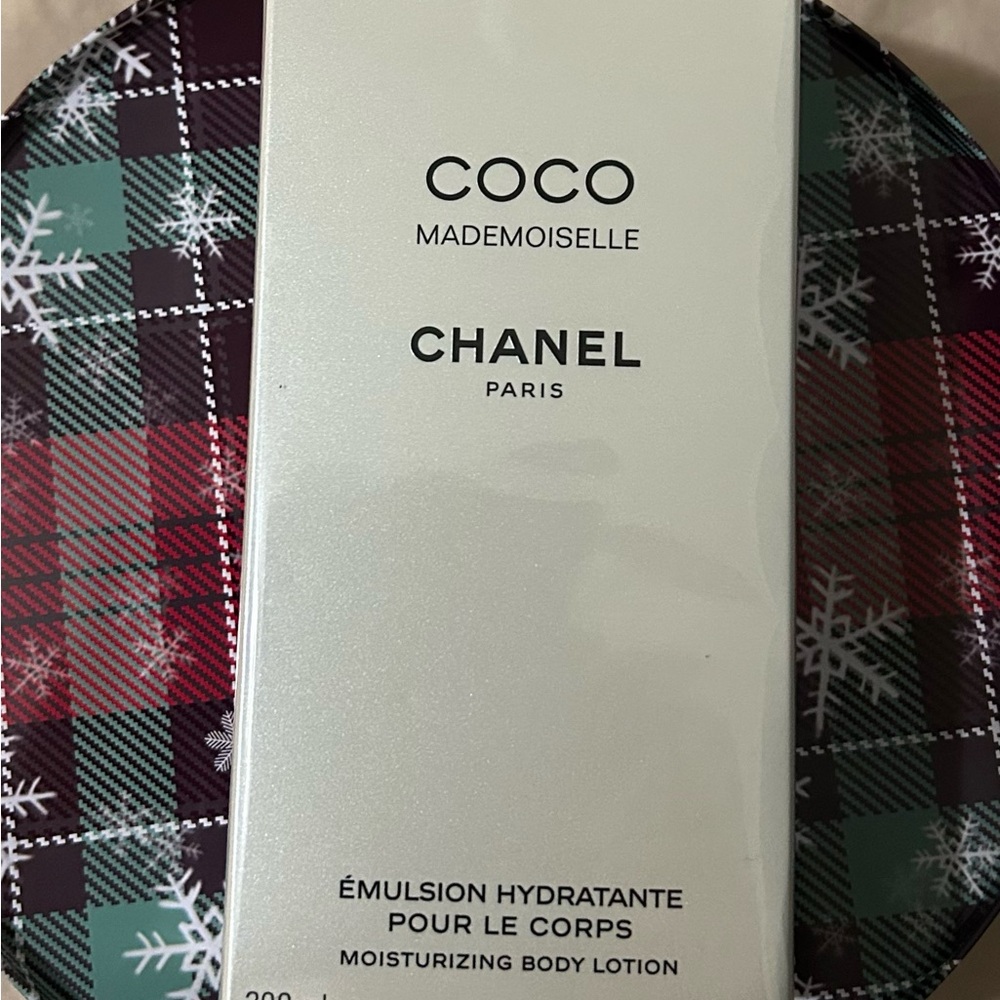 CHANEL Body Cream